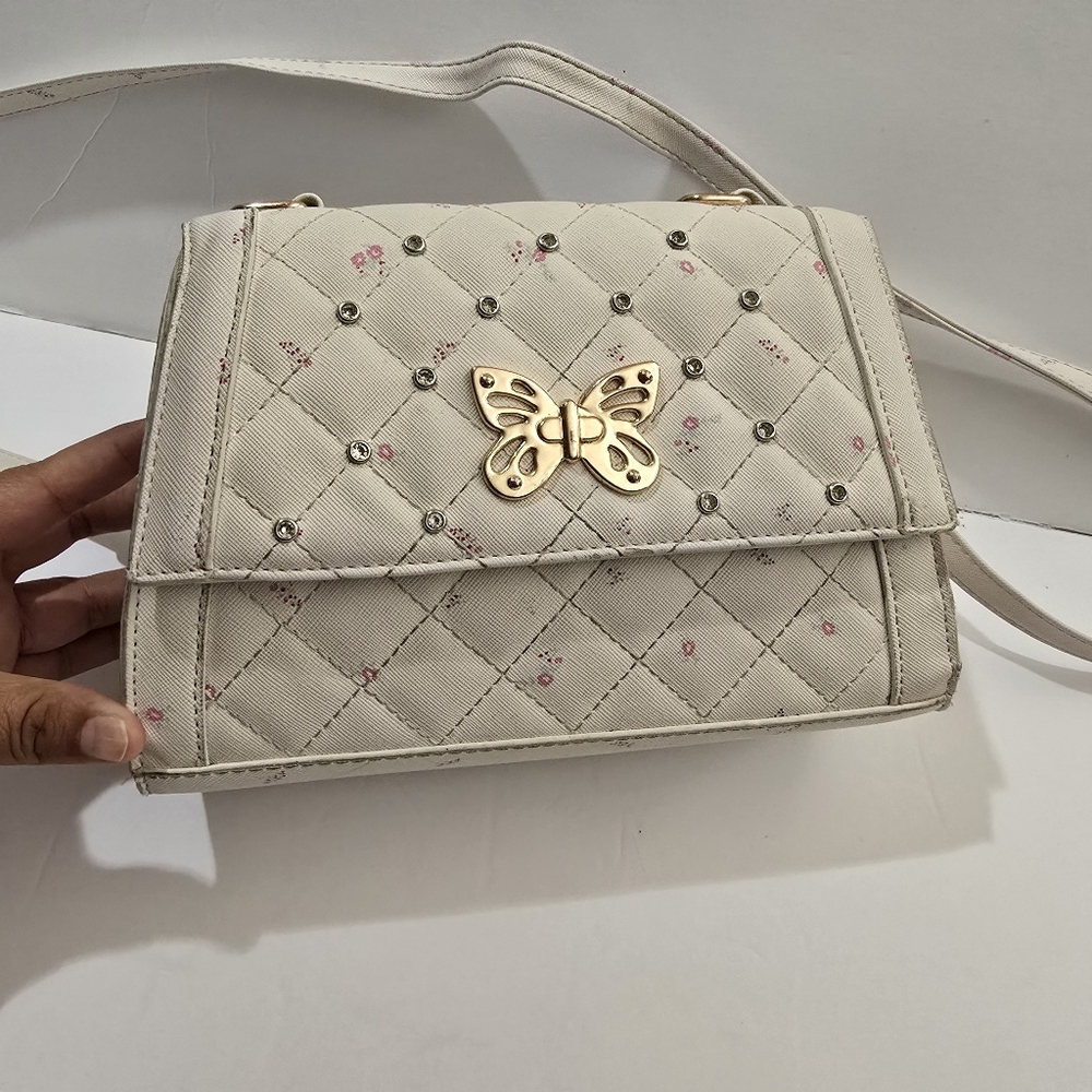 Under One Sky Cream Quilted Crossbody Bag with Gold Butterfly